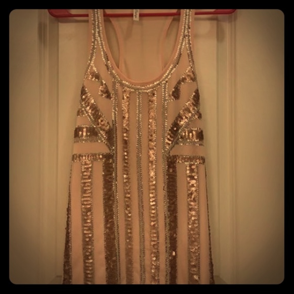 Boutique sequin racer back top sz small